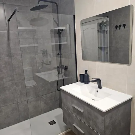 Danacris * קורלחו